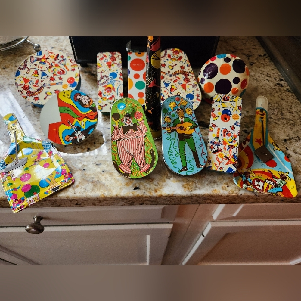 Set Of 12 Colorful Vintage Party Noise Maker Tin Spinner - Picture 10 of 13